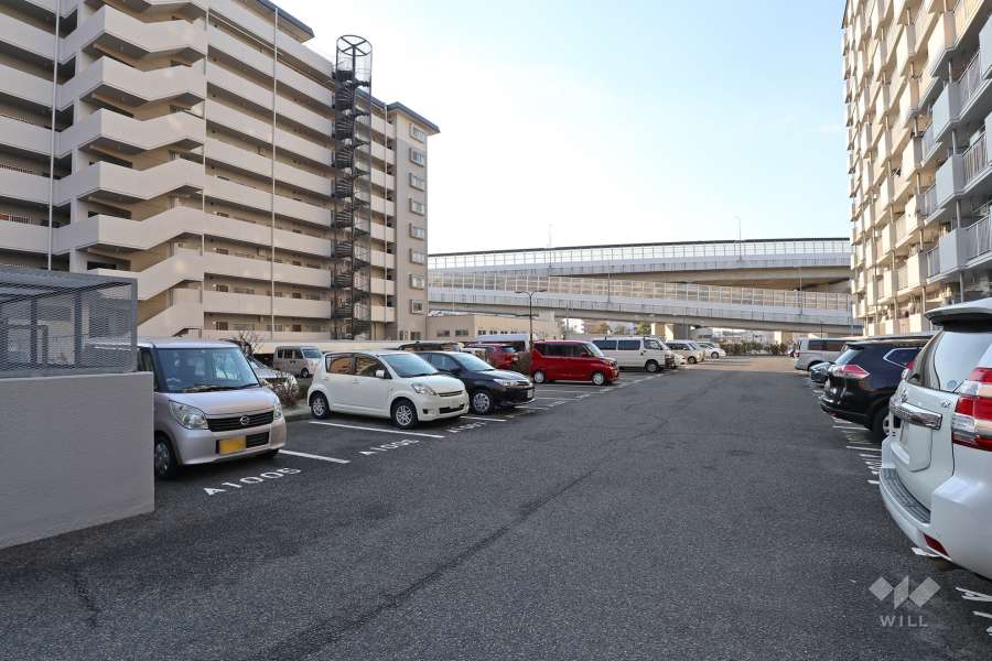 敷地内駐車場（屋外平面式）