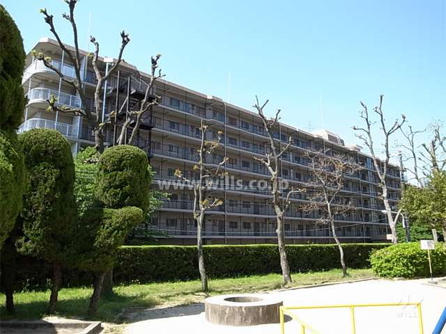 千里一条池スカイハイツC棟の外観（北東側から）