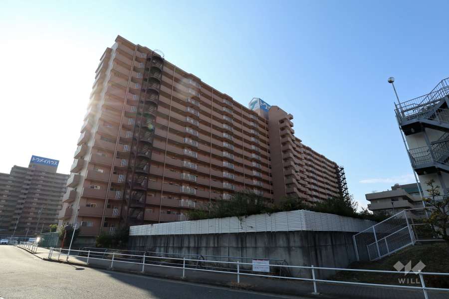 スペリアシティ名南アネックス1の外観（北東側から）