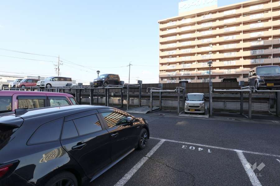 敷地内駐車場（屋外平面式、屋外機械式）