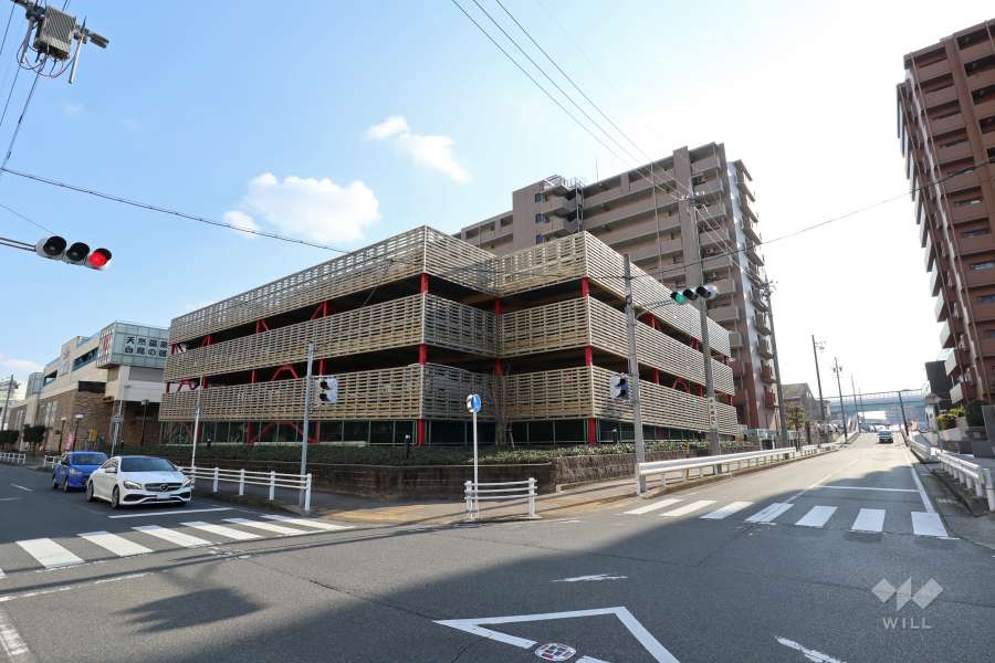 敷地内駐車場（自走式立体）