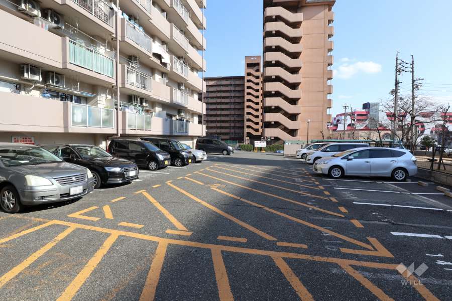 敷地内駐車場（屋外平面式）