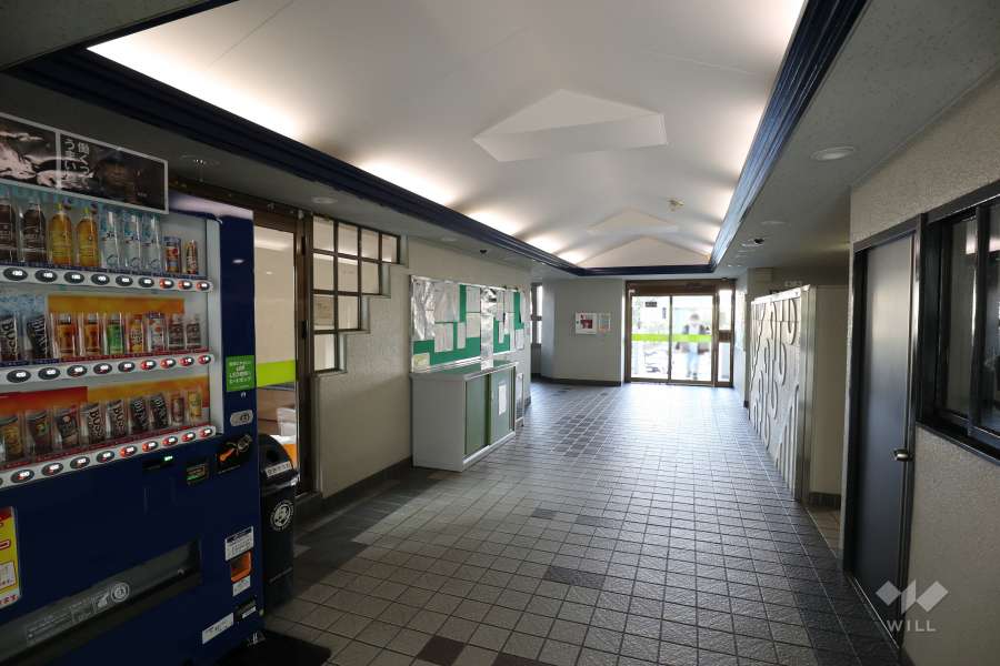 エントランスホール