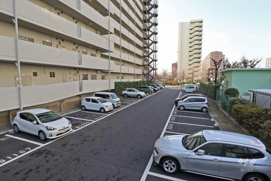 敷地内駐車場（屋外平面式）