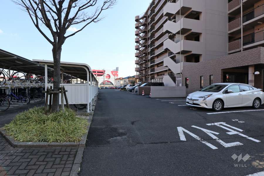 敷地内駐車場（屋外平面式）