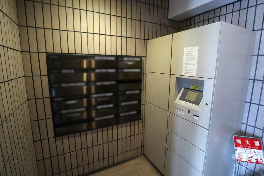 宅配ボックスと共用ポスト