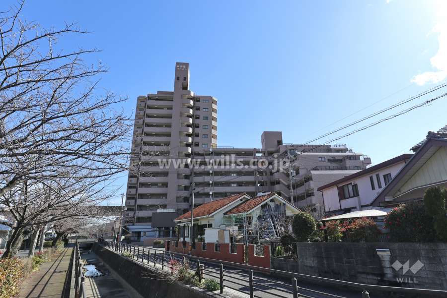 宝マンション新守山イーストの外観（北西側から）