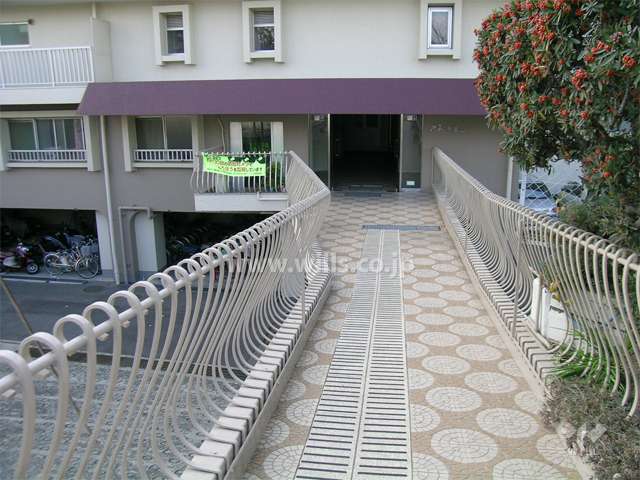 エントランスアプローチ