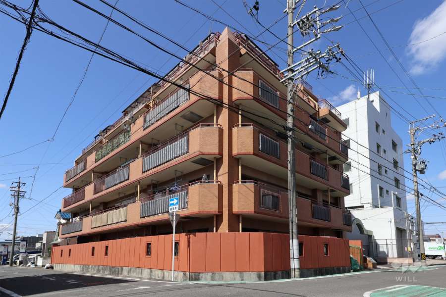 ライオンズマンション大森の外観（南東側から）