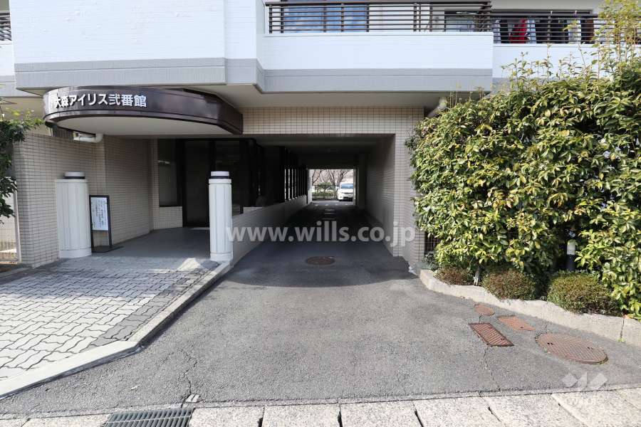 駐車場出入り口