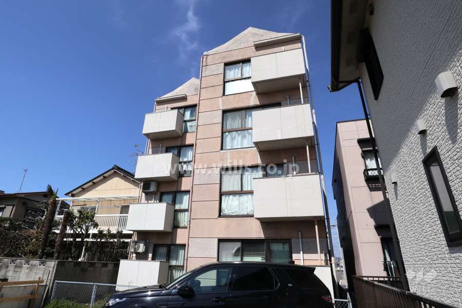 デューク向台の外観（南東側から）