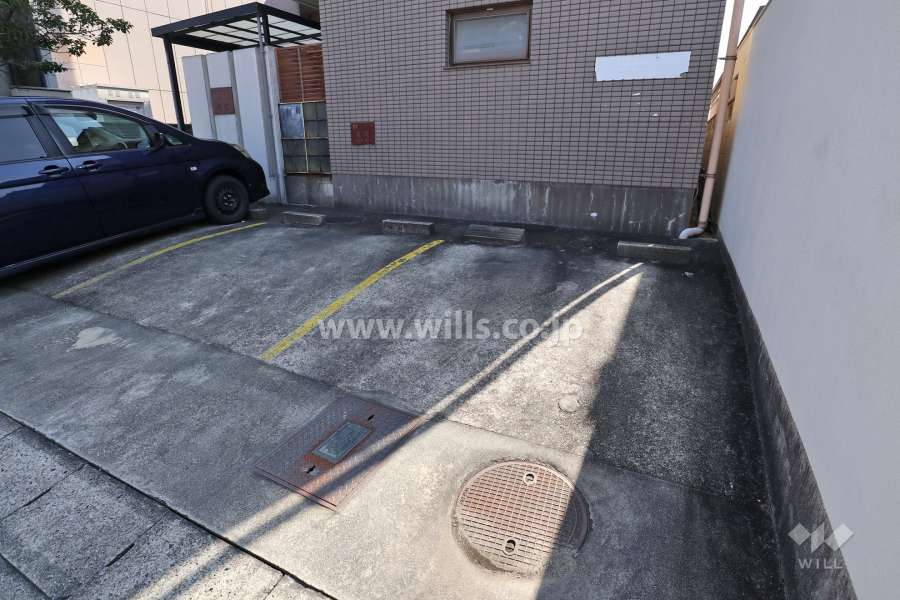 敷地内駐車場（屋外平面式）