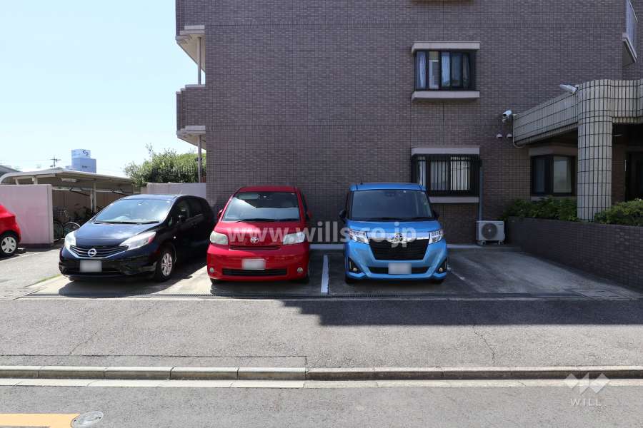 敷地内駐車場（屋外平面式）