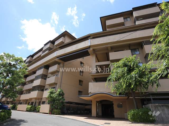 アンビロン千里丘の外観（北東側から）