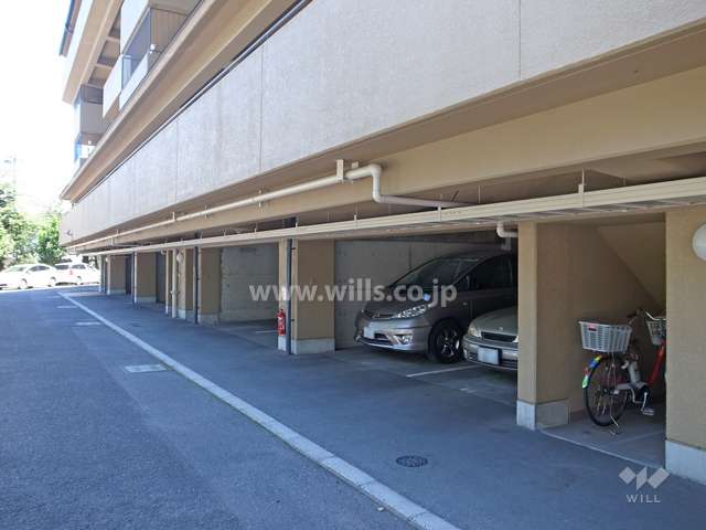 敷地内駐車場（屋内平面式）