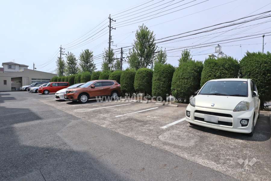 敷地内駐車場（屋外平面式）