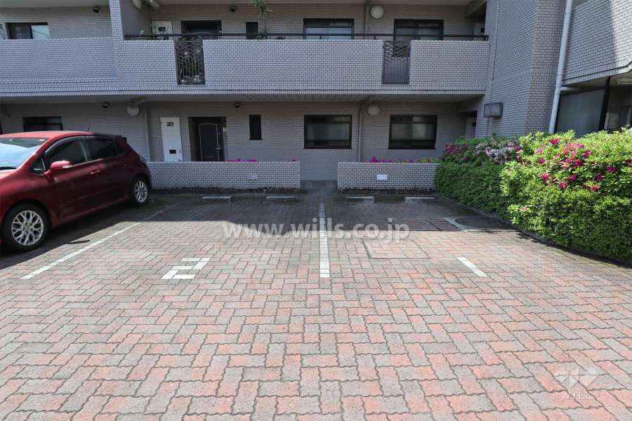 敷地内駐車場（屋外平面式）