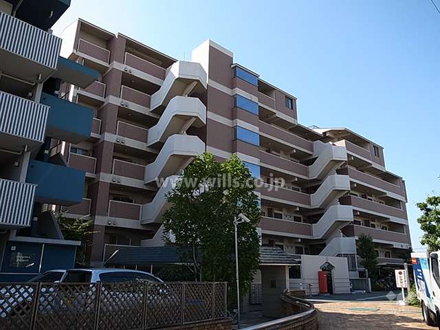 アレージュ千里青葉丘の外観（北東側から）