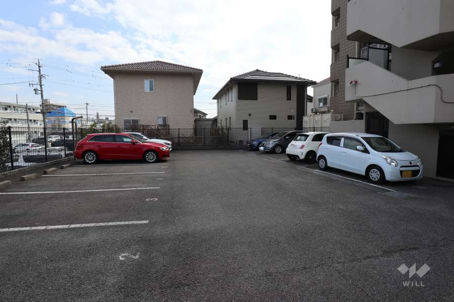 敷地内駐車場（屋外平面式）
