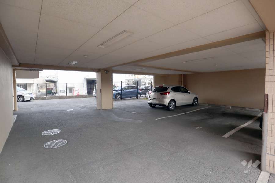 敷地内駐車場（屋内平面式）