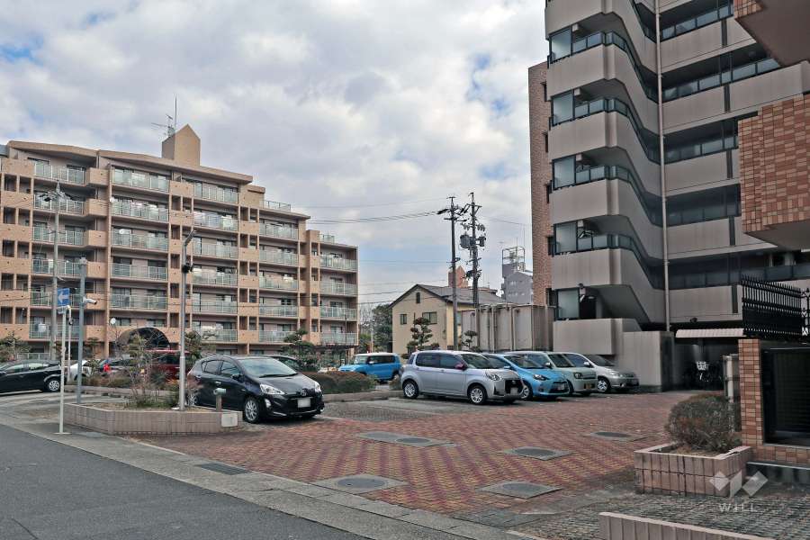 敷地内駐車場（屋外平面式）