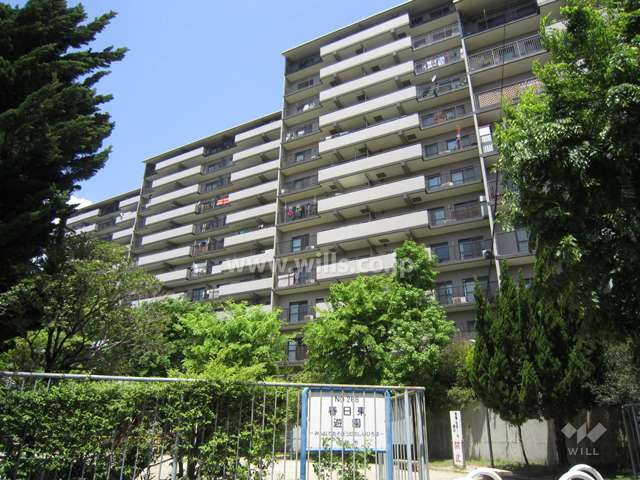 近鉄緑地公園グランドハイツの外観（南側から）