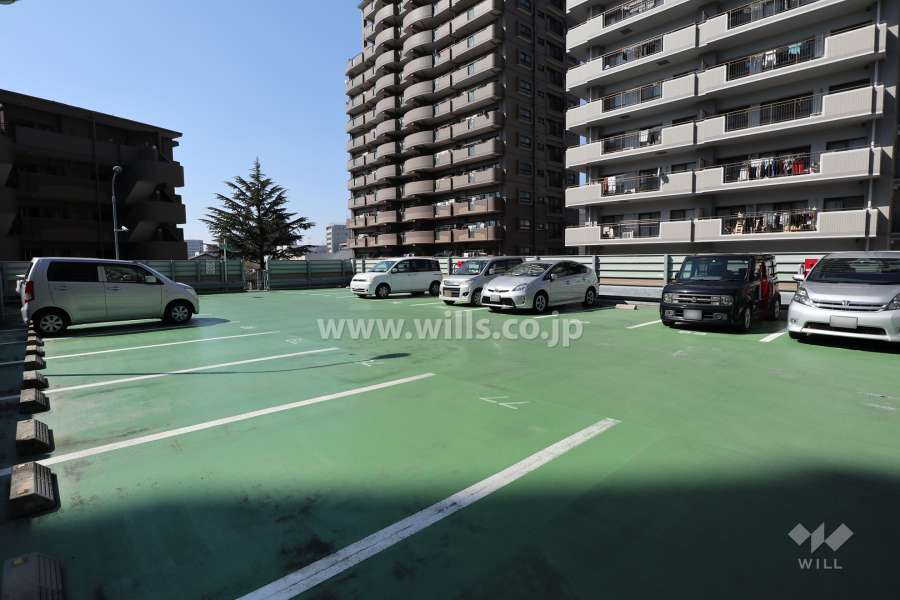 駐車場棟二階(屋外平面式　自走式)