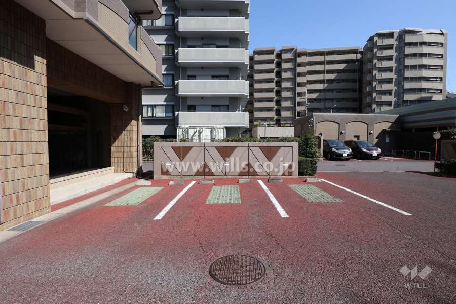 敷地内駐車場（屋外平面式)