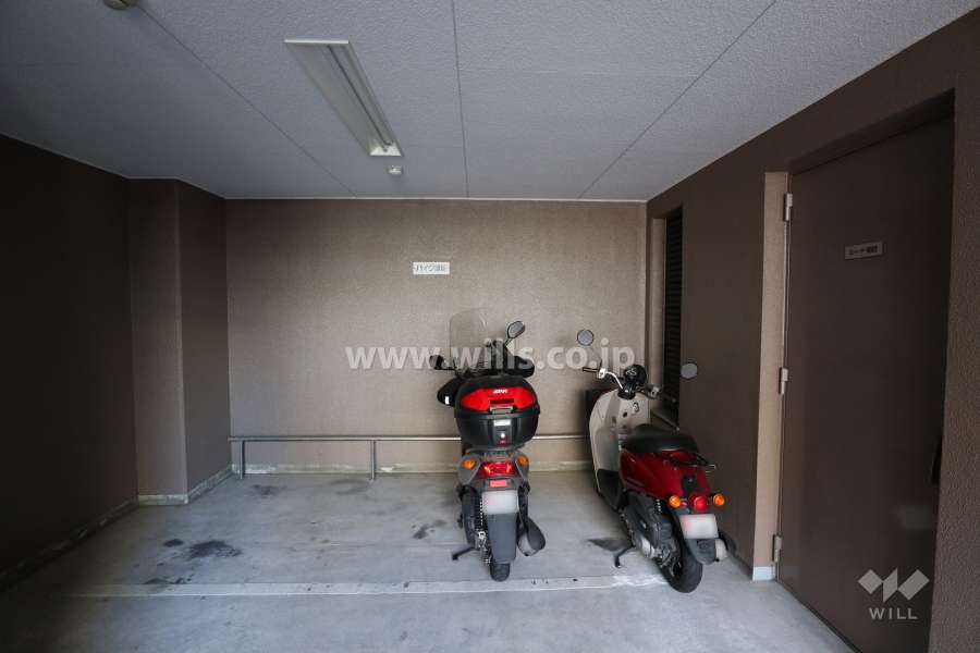 バイク置場