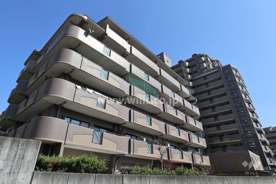 ライオンズマンション藤ヶ丘ガーデンシティ弐番館の外観（北西側から）