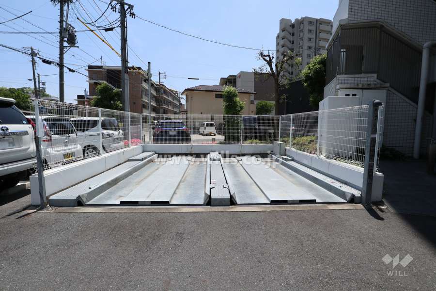 敷地内駐車場（屋外機械式）