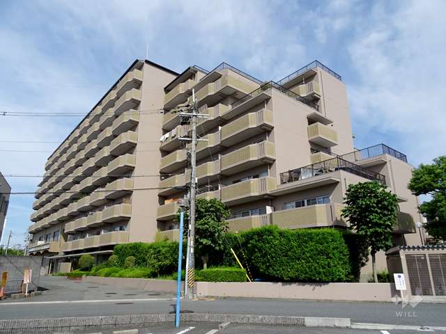 メロディーハイム吹田青葉丘の外観（南東側から）