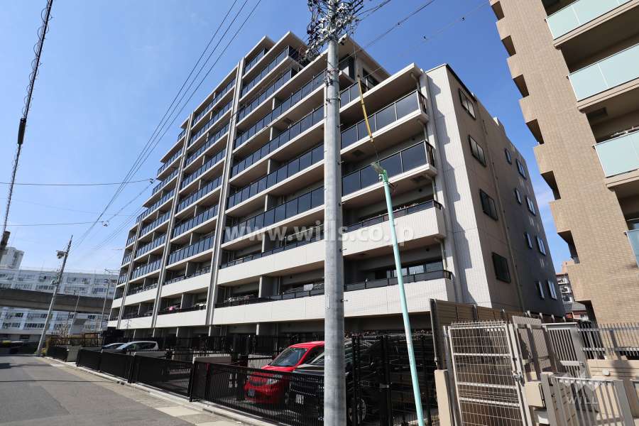 ライオンズ守山ディアライズの外観（南東側から）