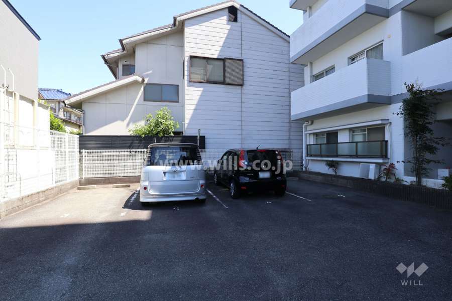 敷地内駐車場（屋外平面式）