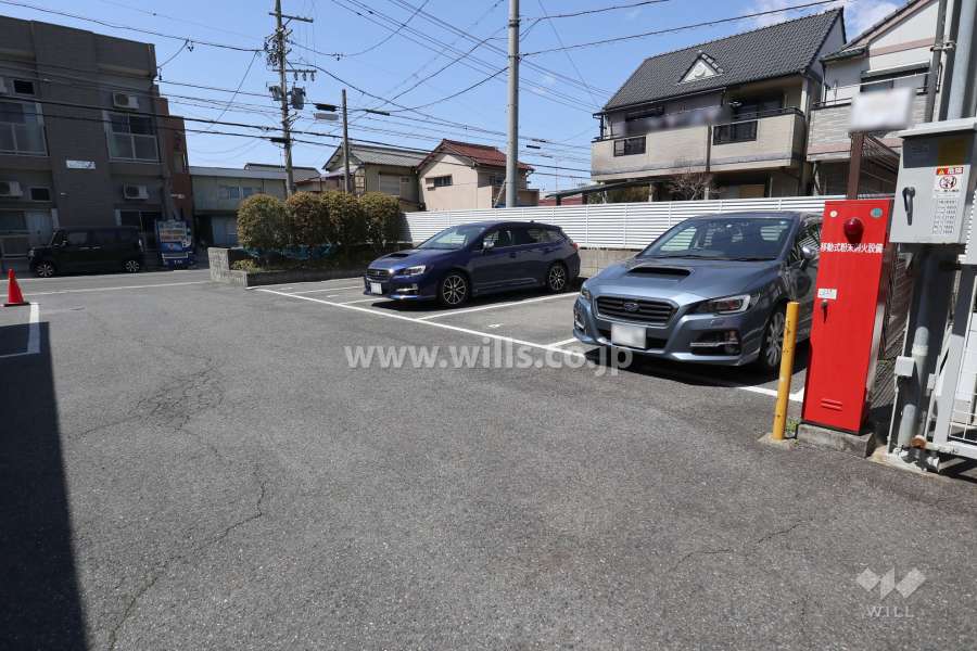 敷地内駐車場（屋外平面式）