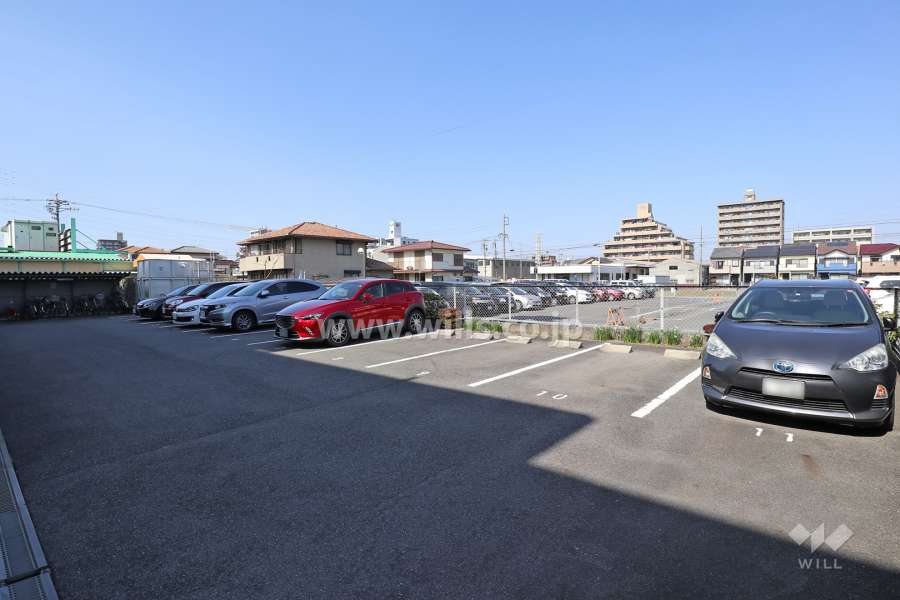 敷地内駐車場（屋外平面式）