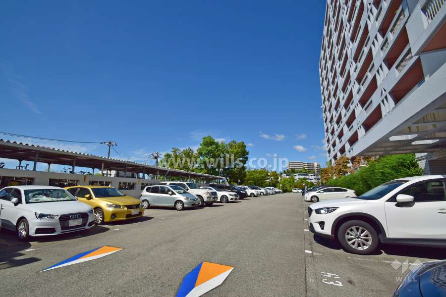敷地内駐車場(屋外平面式)