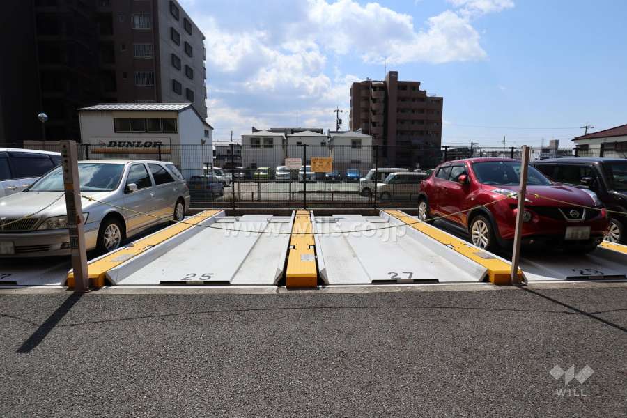 敷地内駐車場（屋外平面式）
