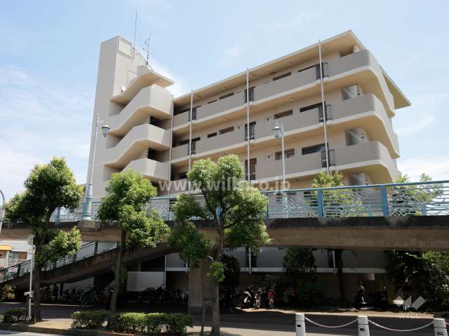 コンドミニアム千里南の外観（北西側から）