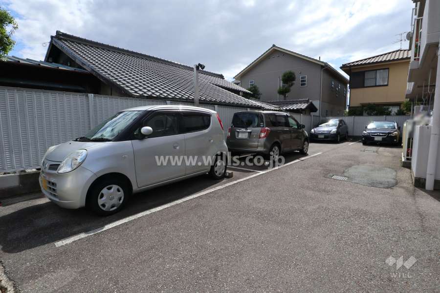 敷地内駐車場（屋内平面式）