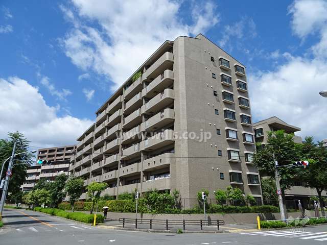 アストラル千里古江台の外観（南東側から）