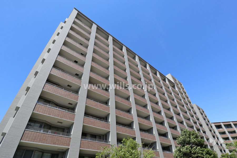 パークシティ ザ・ウィングス西棟の外観（南西側から）