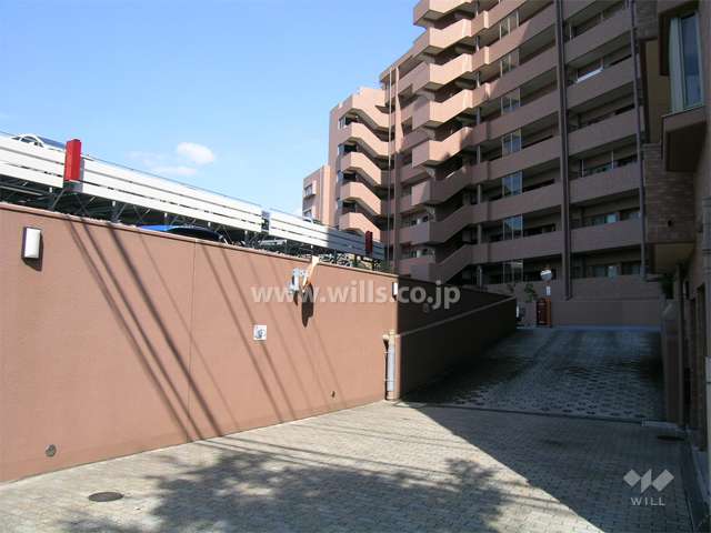 駐車場入り口