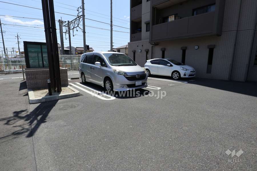 敷地内駐車場（屋外平面式）
