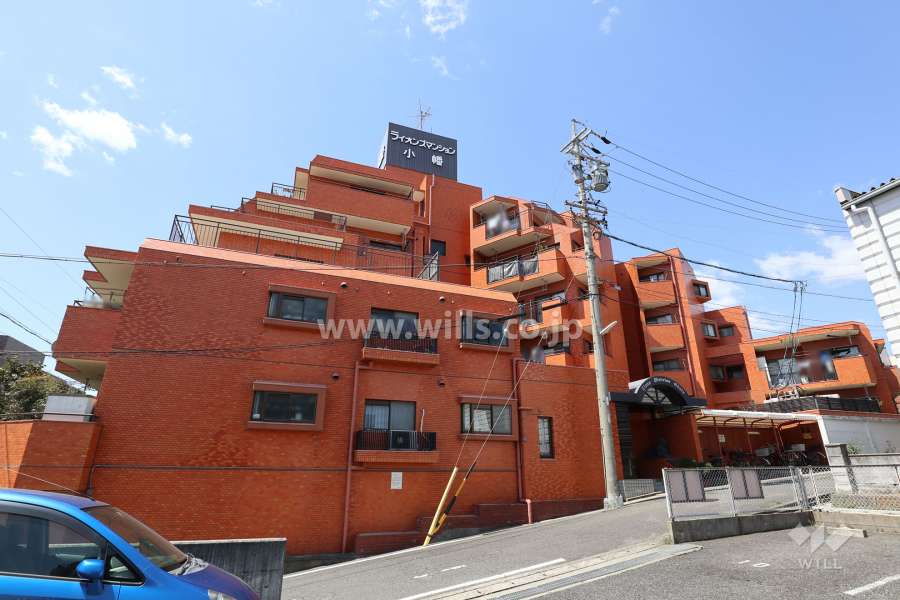ライオンズマンション小幡の外観（東側から）