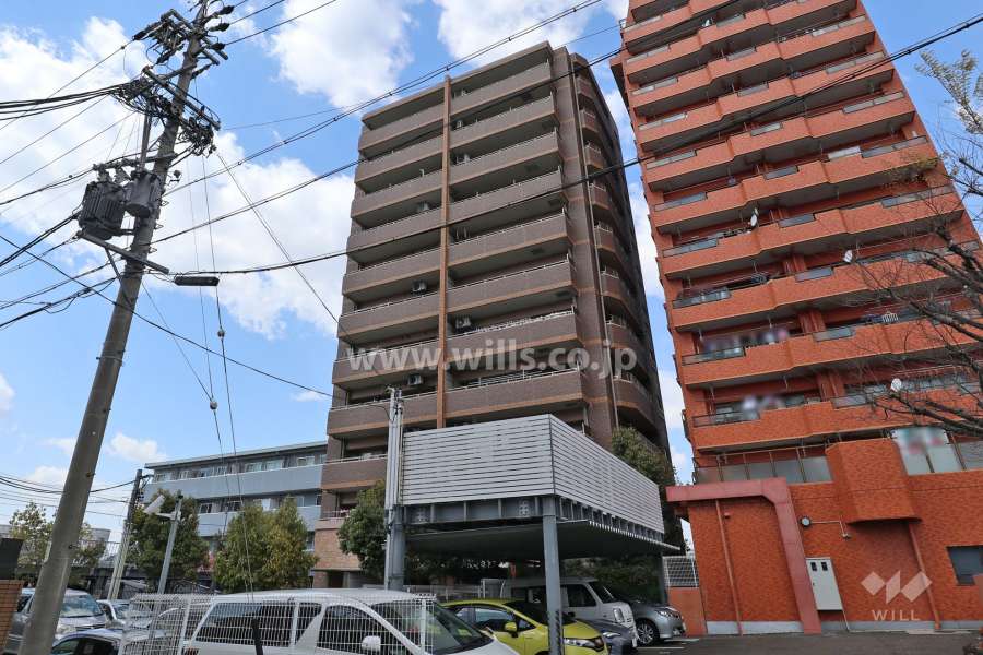カルティア千代田橋緑地の外観（南東側から）