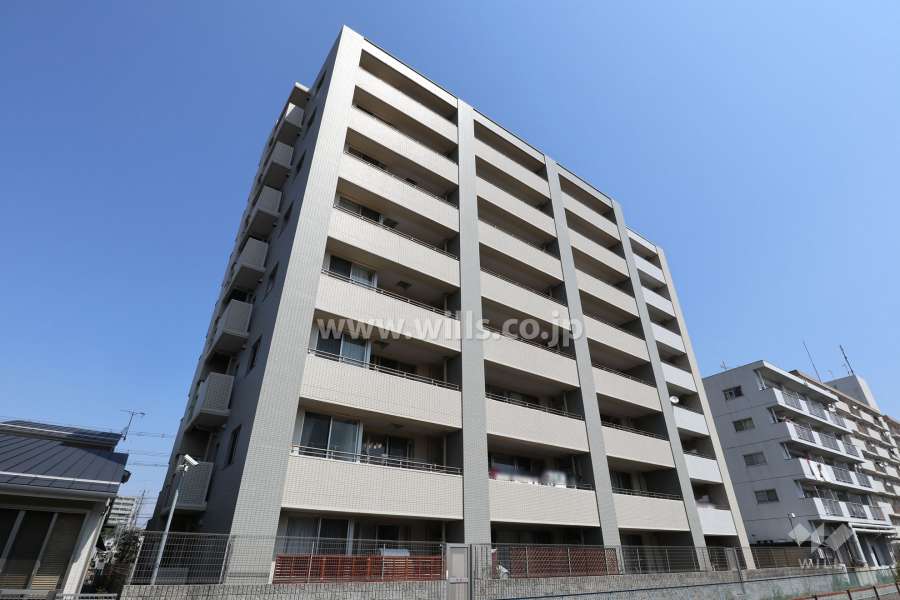 プラウド瓢箪山の外観（南西側から）