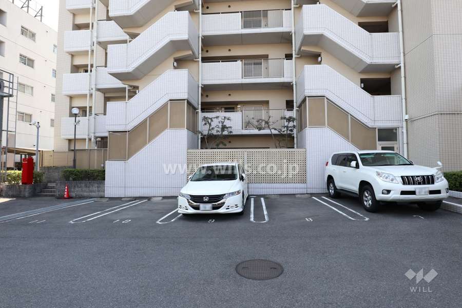 敷地内駐車場（屋外平面式）