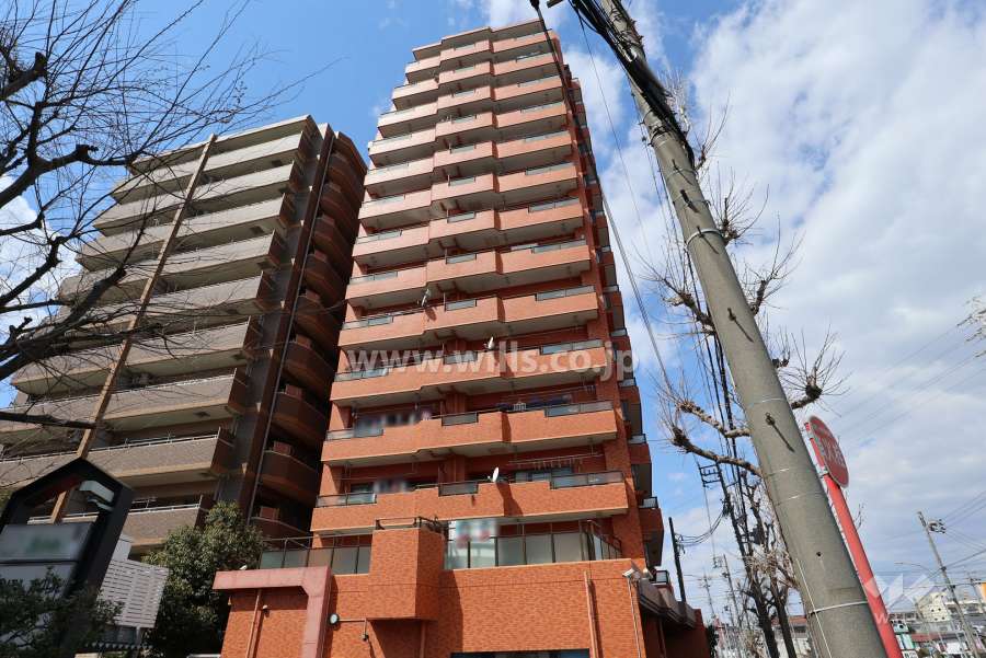 ライオンズマンション小幡城下の外観（南東側から）