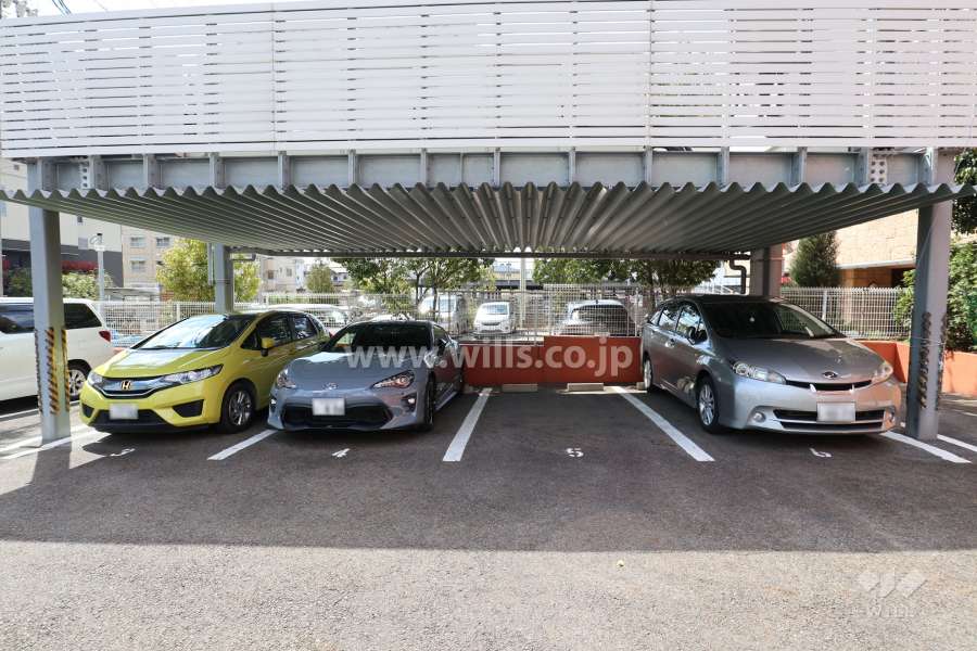 敷地内駐車場（屋外平面式）